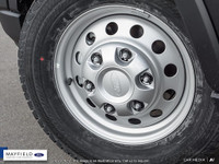 Engine: 3.5L 6cyl. L/100Km City: 0.0 L/100Km Hwy: 0.0 Safety Equipment ABS And Driveline Traction Co... (image 7)