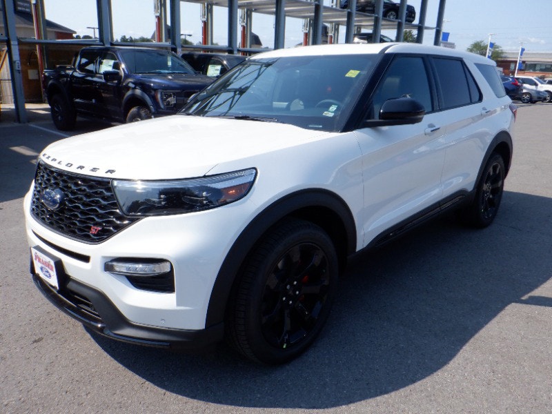  2022 Ford Explorer ST 4WD