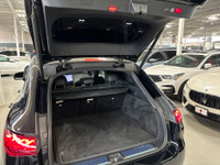 **SPRING SPECIAL!** FULLY ELECTRIC, FEATURING : 4MATIC AWD, HEADS UP DISPLAY, MULTICOLOUR AMBIENT LI... (image 9)