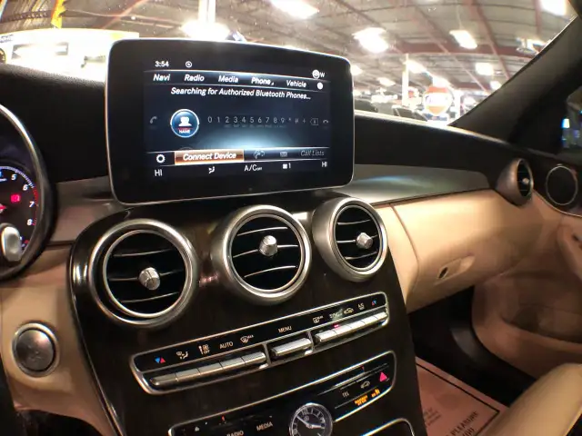 2018 Mercedes-Benz C-Class C 300 AMG 4MATIC LEATHER PAN/ROOF NAV in Cars & Trucks in City of Toronto - Image 17