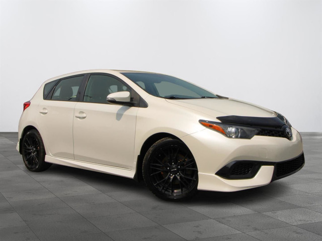 2017 TOYOTA COROLLA iM KIT DE JUPE MAGS CAMERA in Cars & Trucks in Laval / North Shore