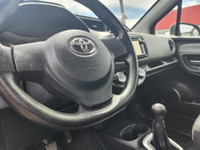 GARANTIE 1 ANS CREDIT DIRECT EN LIGNE AU WWW.AUTO-INTERNET.CA WOW 2015 TOYOTA YARIS TOUT EQUIPE GROU... (image 2)