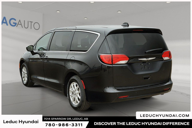 2021 Chrysler Grand Caravan SXT Touring-tuned suspension, 17-inc in Cars & Trucks in Edmonton - Image 4