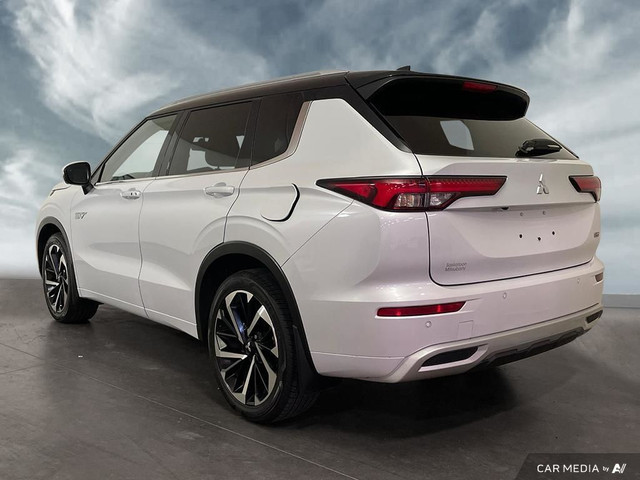 2024 Mitsubishi Outlander PHEV GT in Cars & Trucks in Saskatoon - Image 4