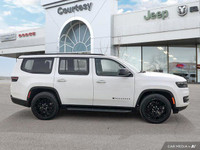 Recent Arrival! 3 Panel Sunroof, Apple CarPlay/Android Auto, Fully automatic headlights, Heated fron... (image 5)