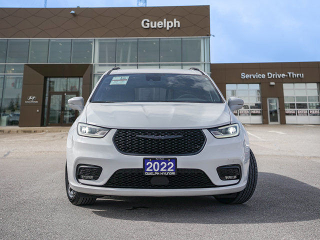 2022 Chrysler Pacifica Touring AWD | S package | Heated Seats |S in Cars & Trucks in Guelph - Image 2
