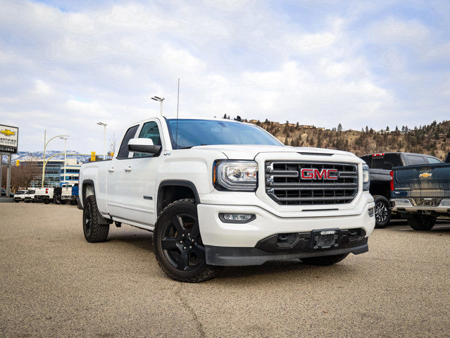  2018 GMC Sierra 1500 Extended Cab 5.3L 4WD in Cars & Trucks in Kelowna - Image 2