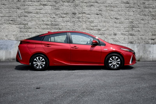 2021 Toyota Prius Prime Upgrade - Apple CarPlay in Cars & Trucks in Cornwall - Image 2