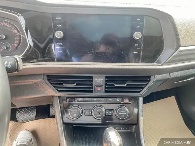 2021 Volkswagen Jetta Highline Sunroof Nav Capable in Cars & Trucks in St. Albert - Image 23