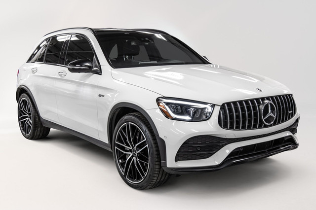 2022 Mercedes-Benz GLC43 AMG 4MATIC SUV | AMG | Premium | Night  in Cars & Trucks in City of Montréal - Image 3