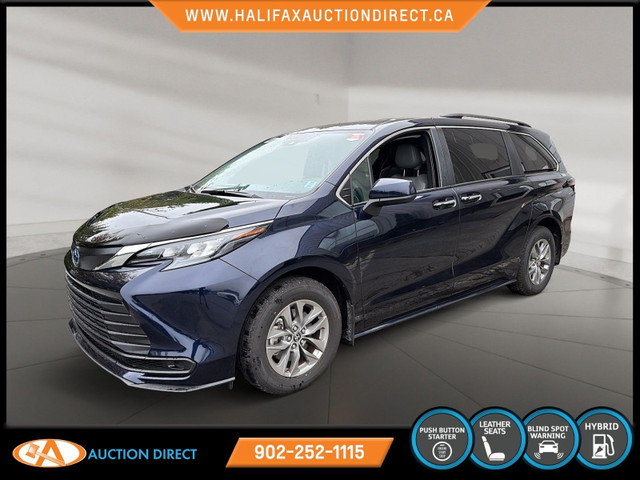 2025 Toyota Sienna XLE 8-Passenger 8 PASSENGER! LEATHER! VERY... in Cars & Trucks in Bedford