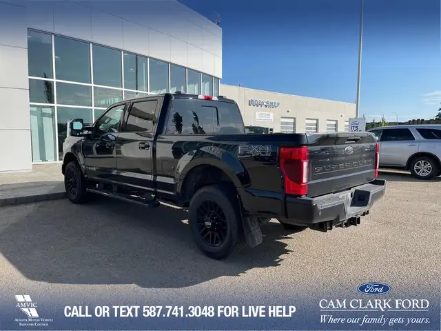 2022 Ford F-350 Lariat HEATED / COOLED SEATS | MOONROOF | REM... in Cars & Trucks in Red Deer - Image 6