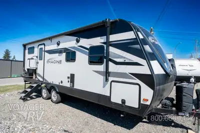 Located in Winfield, BC Call or Text 250-766-4607 Voyager RV Centre 1-800-668-1447 Slide-outDucted A...