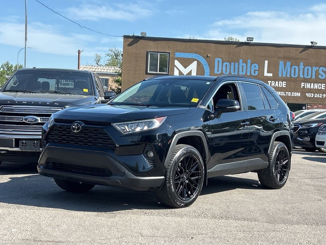 2020 Toyota RAV4 XLE in Cars & Trucks in Calgary