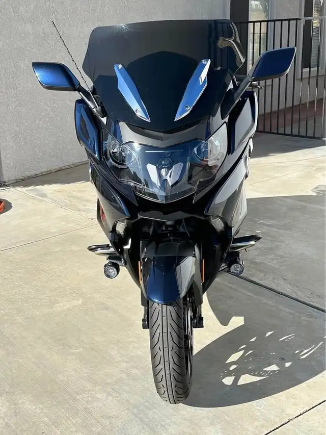 2019 BMW K 1600 GT-BLACK! in Street, Cruisers & Choppers in Winnipeg - Image 5