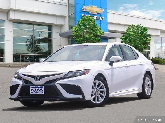 2022 Toyota Camry SE in Cars & Trucks in Oshawa / Durham Region