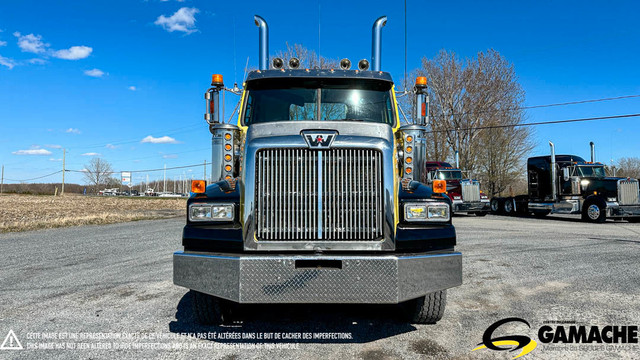 2005 WESTERN STAR 4900SA DAY CAB in Heavy Trucks in Chilliwack - Image 2