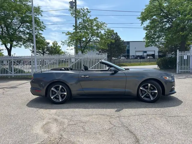 2015 Ford Mustang 2dr Conv V662863211806722123