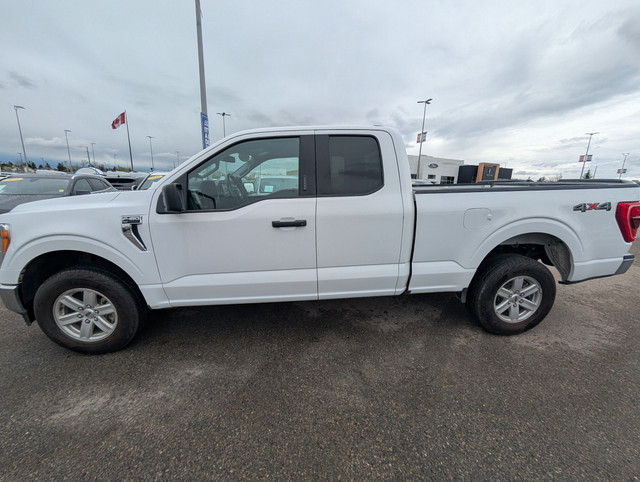 2022 Ford F-150 XLT *PRICE RERUCED* 3.5L, SUPER CAB, CLOTH PO... in Cars & Trucks in Calgary - Image 2