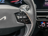 Used 2024 Kia Niro Plug-In Hybrid | Gray | 6-Speed Dual Clutch | Apple CarPlay & Android Auto | For... (image 4)