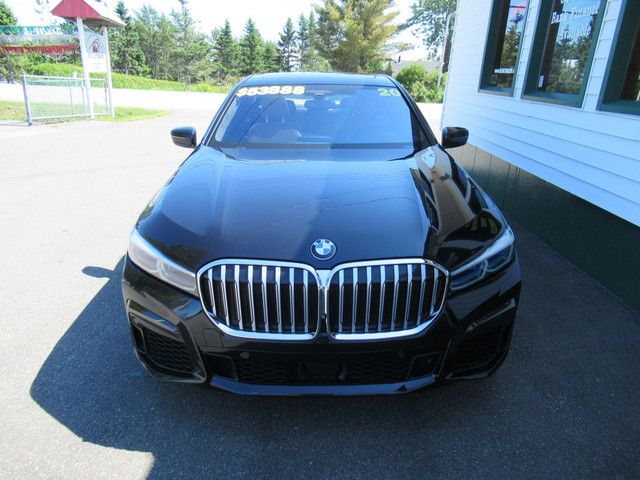 2020 BMW 7 Series 750i xDrive | 525HP | M Package | Loaded in Cars & Trucks in Saint John - Image 3