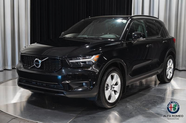 2022 Volvo XC40 T5 R-Design in Cars & Trucks in Edmonton