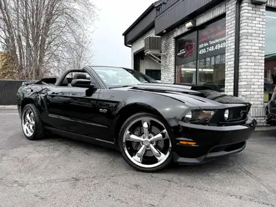 2012 FORD MUSTANG GT 2DR CONVERTIBLE TRIPLE BLACK **MANUAL 6 SPEED** A L'ETAT NEUF!!!! CONDITION SAL...