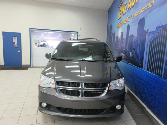 DODGE GRAND CARAVAN 2019 SXT 35e ANNIVERSAIRE STOW-N-GO 7 PASSAG in Cars & Trucks in Lévis - Image 4
