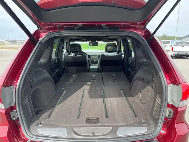 2014 Jeep Grand Cherokee SUMMIT LEATHER SEATS / SUNROOF / PADDLE in Cars & Trucks in Cranbrook - Image 20