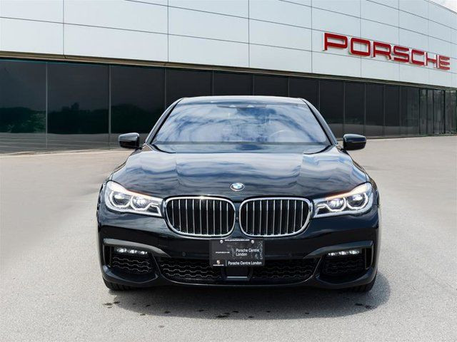 2019 BMW 7 Series 750i xDrive in Cars & Trucks in London - Image 4