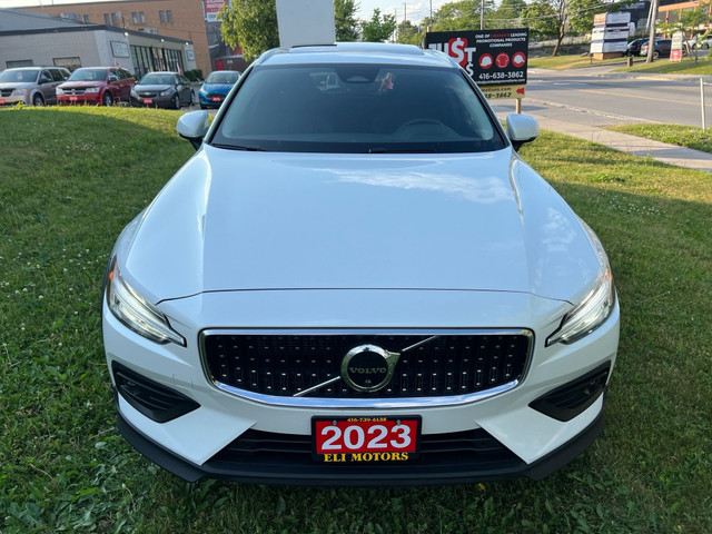 2023 Volvo V60 Cross Country B5 AWD Plus PANO ROOF NAVI 360 CAME in Cars & Trucks in City of Toronto - Image 2