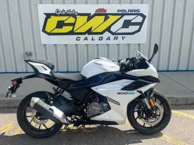 YOU WON'T GET FULL COLOUR TFT AND A 5 YEAR WARRANTY ON MANY BIKES IN THIS CLASS! CALL TEXT 403-230-1...