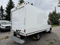 CAN LEASE, 2023 GMC SAVANA 12' CUBE VAN, Clean White Exterior, with High Back Bucket Seats, Factory... (image 6)