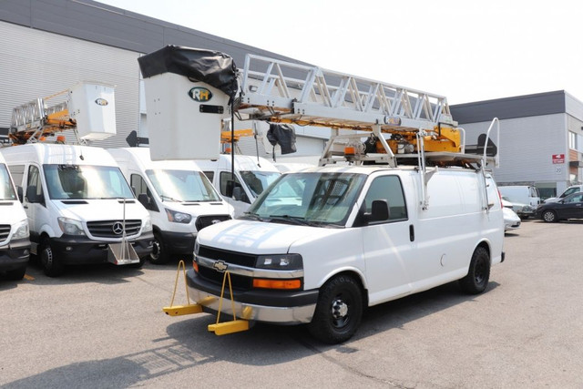 2010 Chevrolet Express 3500 Allonge a Nacelle RHL37 in Cars & Trucks in Laval / North Shore