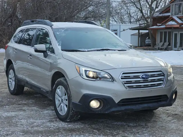 2015 Subaru Outback 2.5i Premium 4dr All-wheel Drive CVT in Cars & Trucks in City of Toronto - Image 9