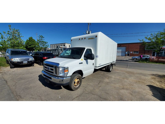 2019 Ford E-450 E-450 - 16Ft - Gas - Ramp - Five To Choose in Cars & Trucks in City of Toronto - Image 2