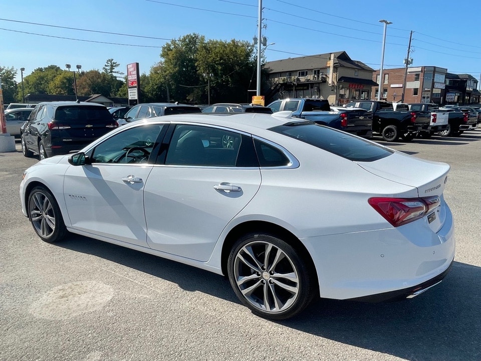 2022 Chevrolet Malibu Premier FORWARD COLLISION ALERT / BLACK...