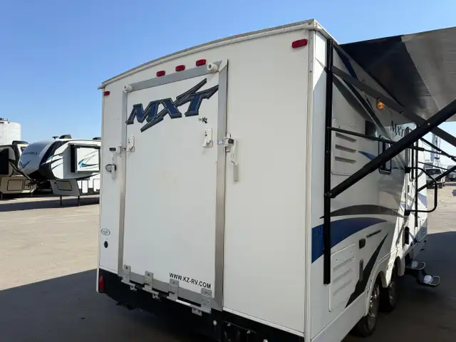 2014 KZ MXT 160 Toy Hauler in Travel Trailers & Campers in St. Albert - Image 3