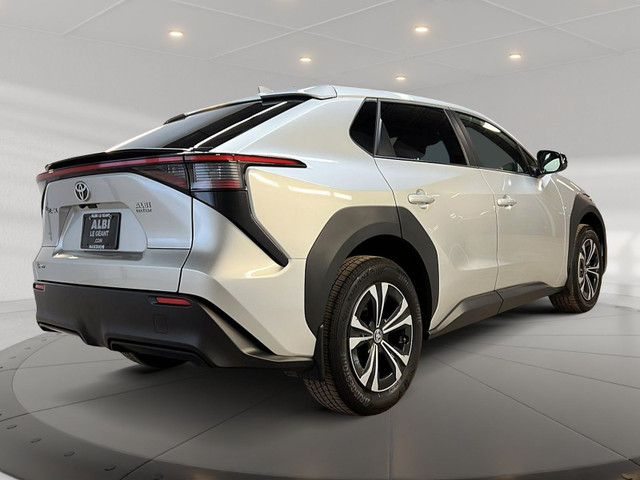 2024 Toyota bZ4X LE in Cars & Trucks in Laval / North Shore - Image 4