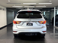 Discover the 2020 Infiniti QX60, where luxury meets performance. Equipped with a powerful 3.5L premi... (image 3)