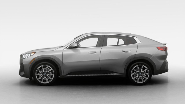 2025 BMW X2 xDrive28i | Sièges En Veganza Perforé, Rouge in Cars & Trucks in City of Montréal - Image 4