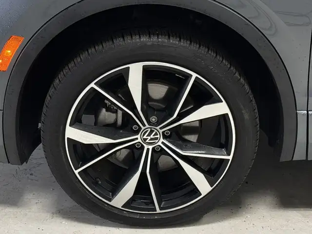 2022 Volkswagen Tiguan Highline R-Line AWD - NAV, Memory Seat, B in Cars & Trucks in Strathcona County - Image 22
