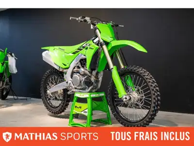 Concessionnaire des véhicules neufs et d'occasion. Motocross KAWASAKI KX250 2025 Pourchassez la vict...