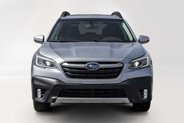 2020 Subaru Outback Limited XT EyeSight, cuir/leather, Navigatio in Cars & Trucks in City of Montréal - Image 2