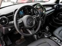 KEY POINTS & FEATURES Recent addition to MINI Toronto's carefully selected Pre-Owned Inventory! Acci... (image 8)