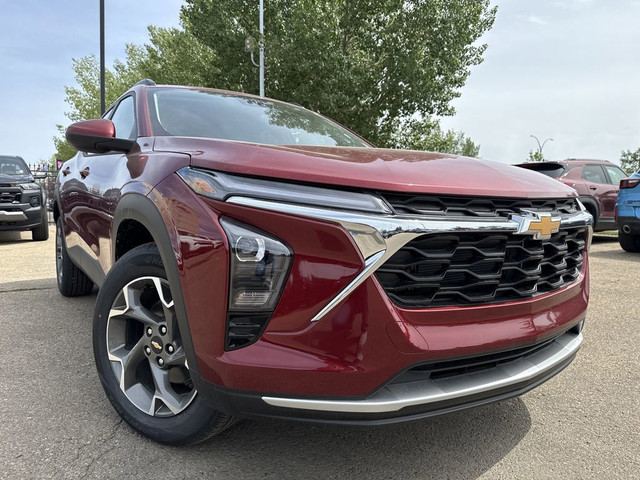 2025 Chevrolet Trax LT in Cars & Trucks in Edmonton - Image 2