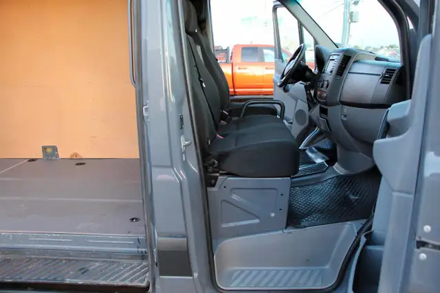 2017 Mercedes-Benz Sprinter 2500 170"+3-Passenger+Certified dans Autos et camions dans Région de Mississauga/Peel - Image 15
