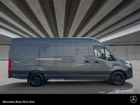 Mercedes-Benz Rive-Sud, la destination Mercedes-Benz par excellence. Bienvenue en première classe. D... (image 5)