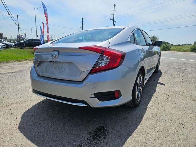 2019 Honda Civic LX in Cars & Trucks in Ottawa - Image 4