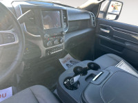 PLENTY OF OPTIONS ON THIS TRUCK INCLUDING HEATED CLOTH SEATS, MAX TOW PACKAGE, POWER TAKE OFF GROUP,... (image 8)
